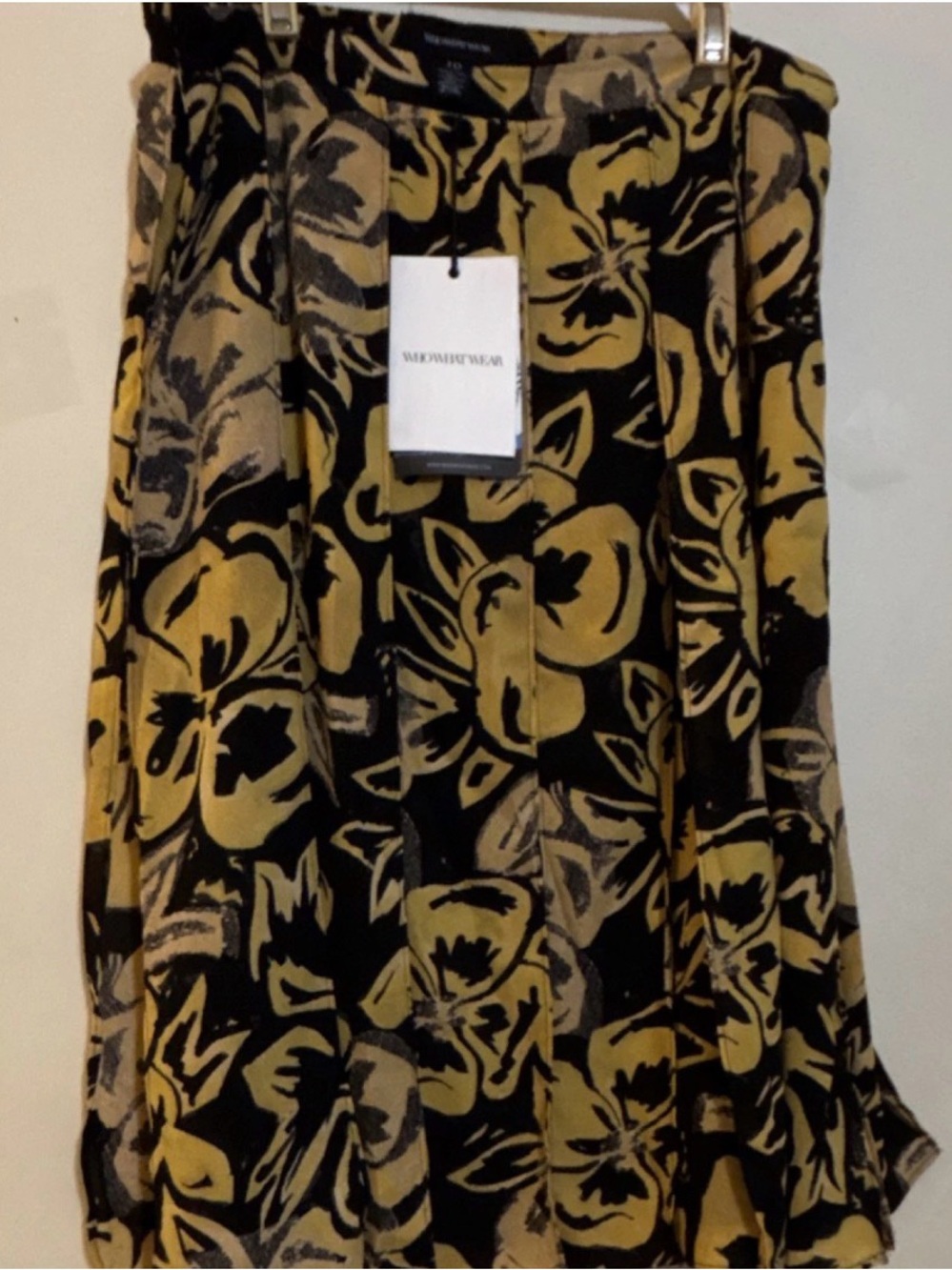Who What Wear Black and Mustard Abstract Floral Skirt